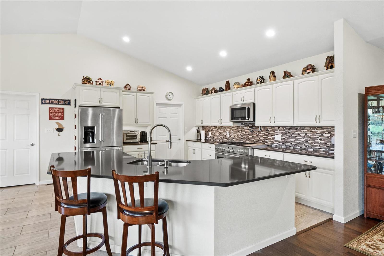 13275 Lee Road Trenton, IL 62293 - Photo 11 of 54 Gallery Image 11