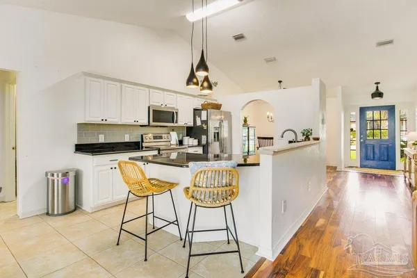 $2,350 | 5217 Choctaw Avenue, Pensacola, FL 32507