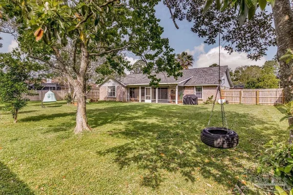 $2,350 | 5217 Choctaw Avenue, Pensacola, FL 32507