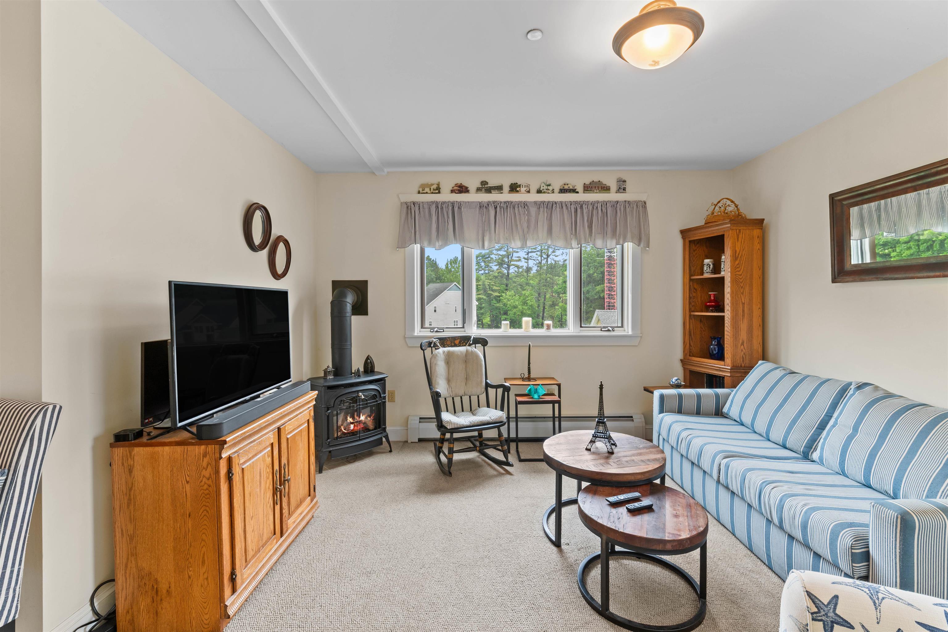 196 East Main Street, Unit 5 Conway, NH 03818 - Photo 11 of 37
