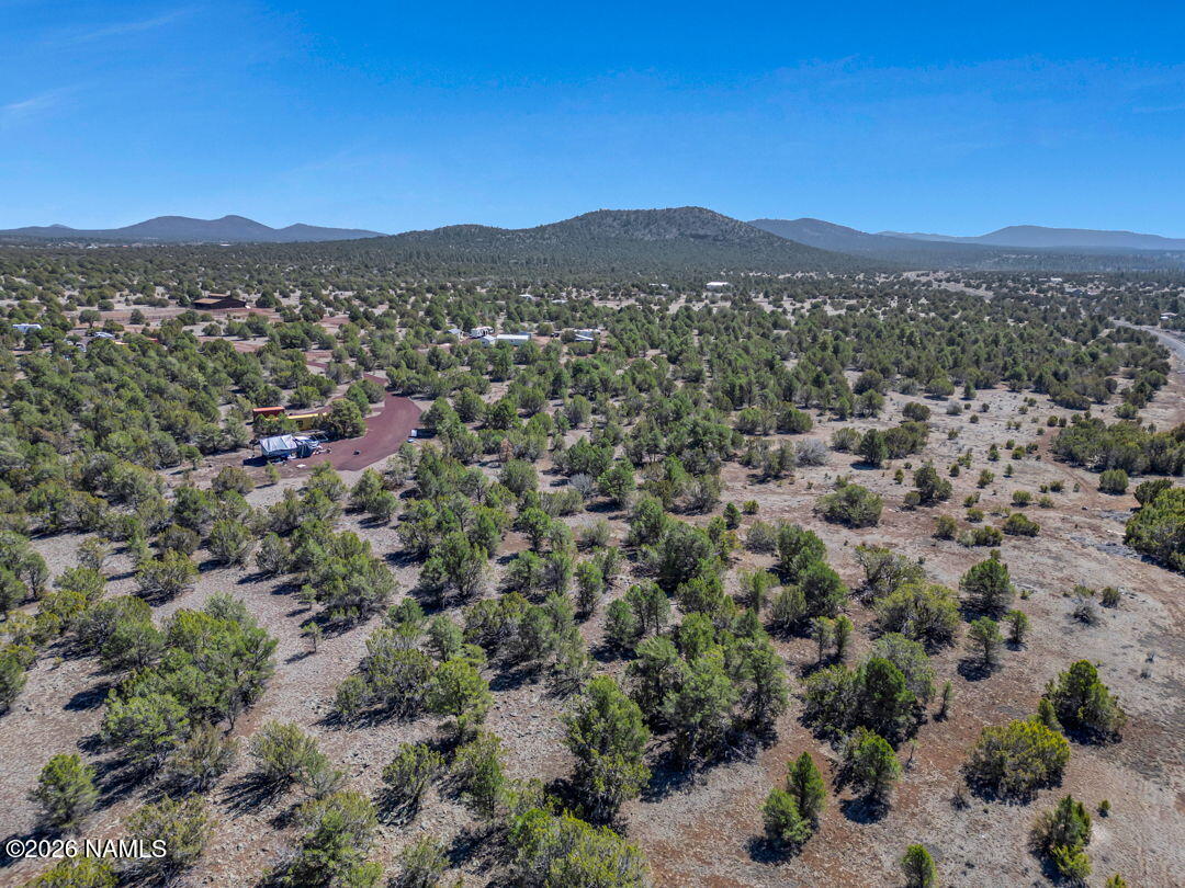 5892 North Santa Fe Road Williams, AZ 86046 - Photo 23 of 33 a view of a city with a mountain