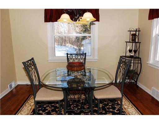 1555 Spring Run Road Extension Coraopolis, PA 15108 - Photo 3 of 18 Dining Room.
