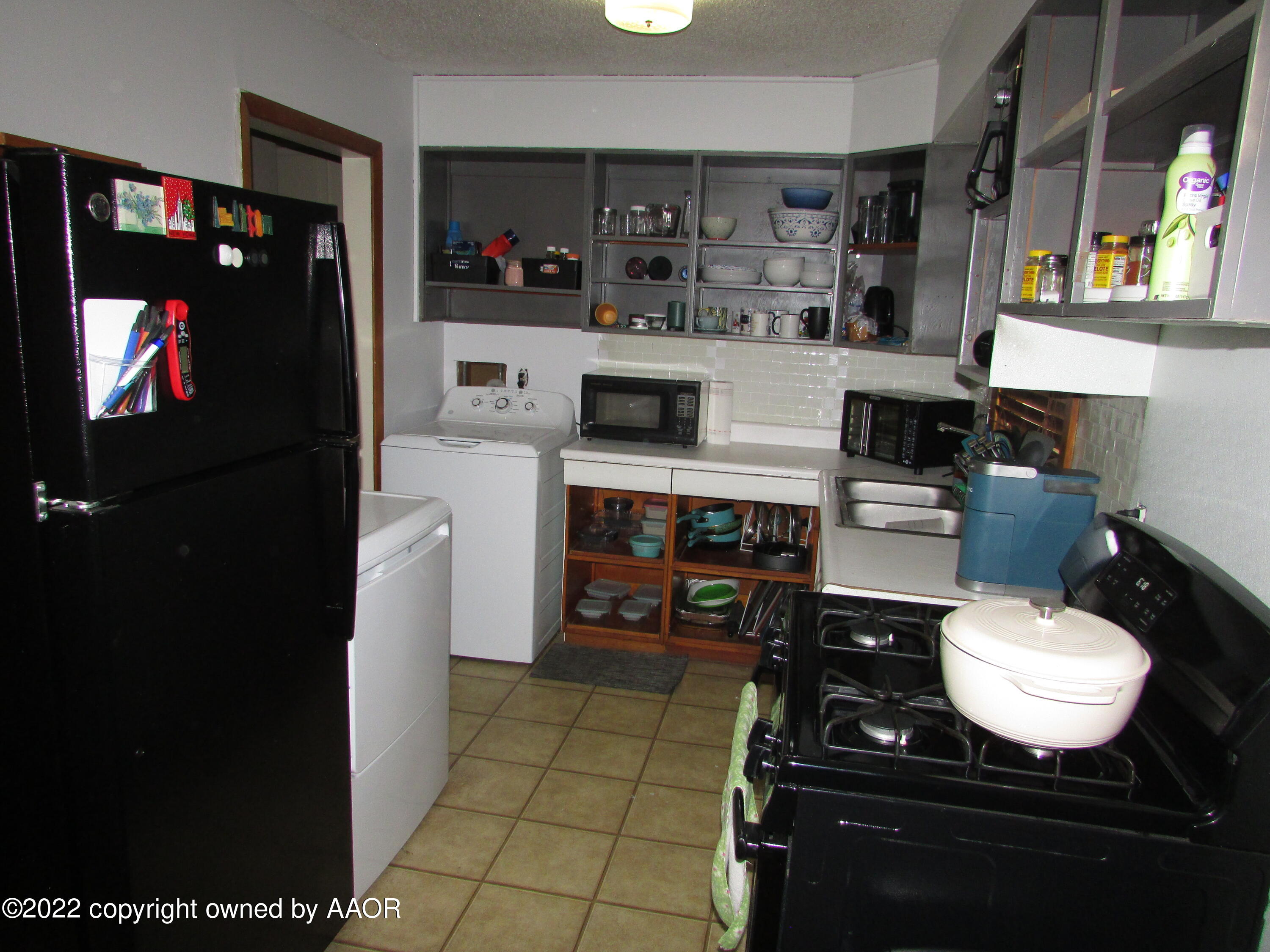 4308 Gables Street Amarillo, TX 79110 - Photo 6 of 16 kitchen 1