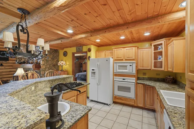 $649,900 | 4415 West 700 North, Lake Village, IN 46349