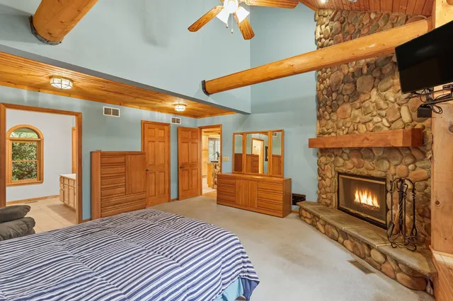 $649,900 | 4415 West 700 North, Lake Village, IN 46349