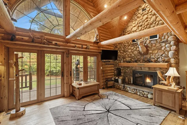 $649,900 | 4415 West 700 North, Lake Village, IN 46349