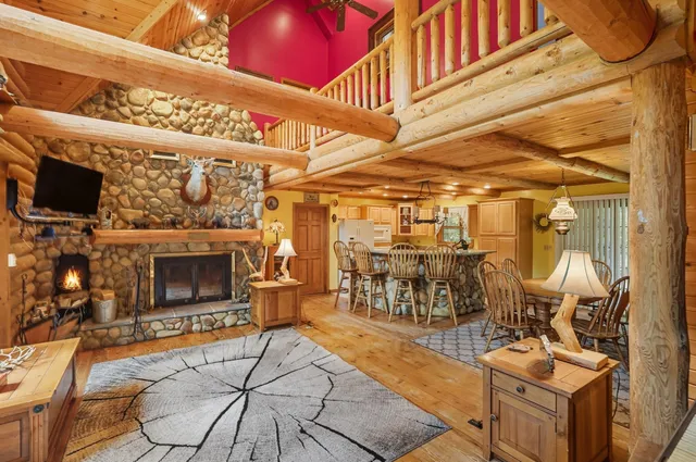 $649,900 | 4415 West 700 North, Lake Village, IN 46349