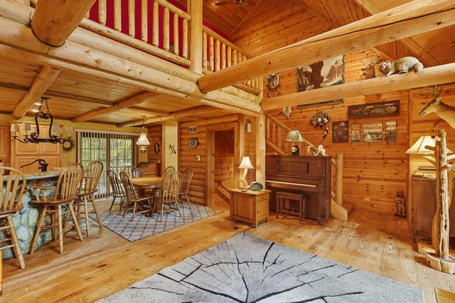 $649,900 | 4415 West 700 North, Lake Village, IN 46349