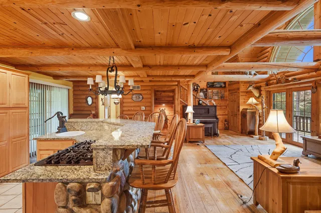 $649,900 | 4415 West 700 North, Lake Village, IN 46349