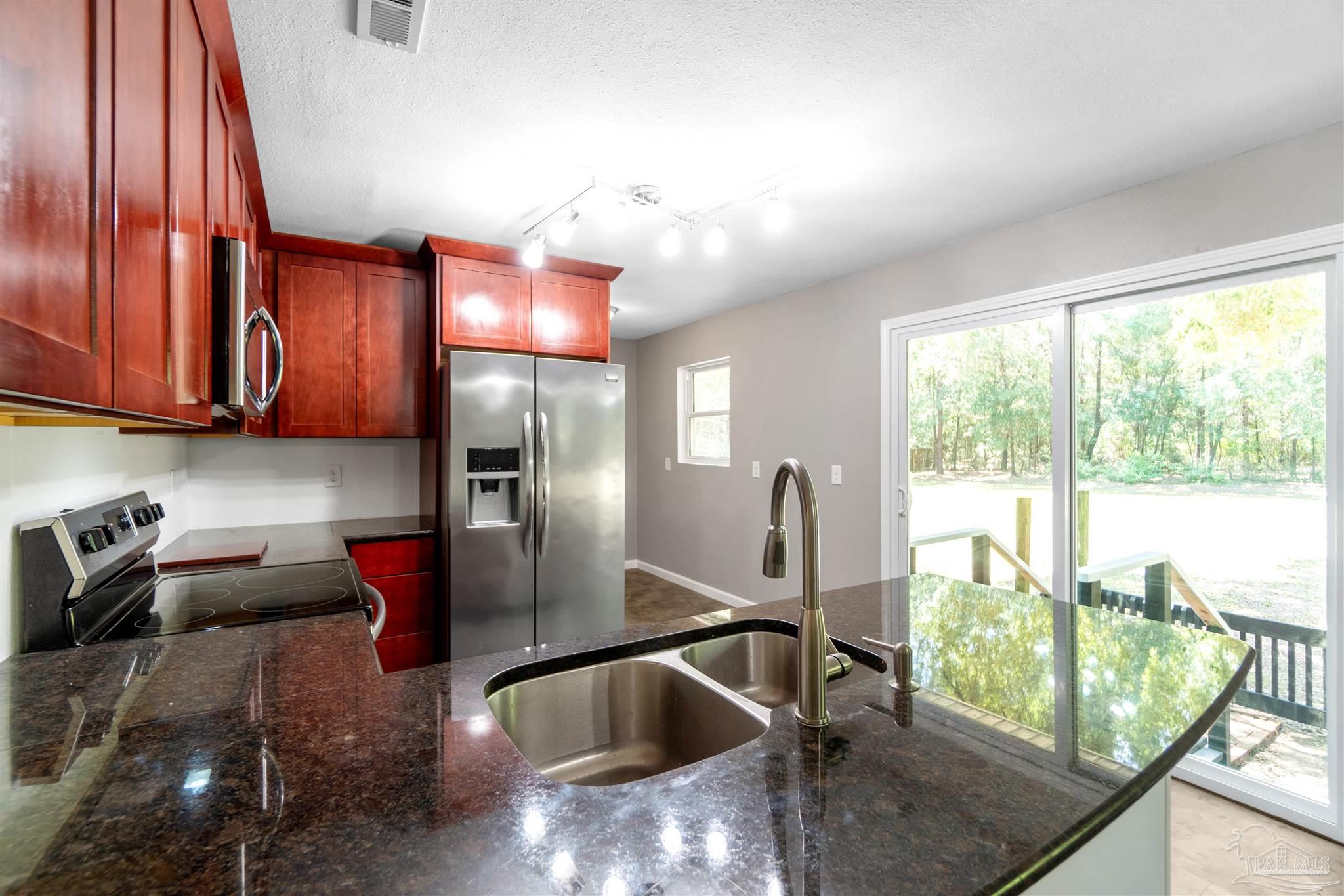 5433 Delona Road Milton, FL 32583 - Photo 11 of 40