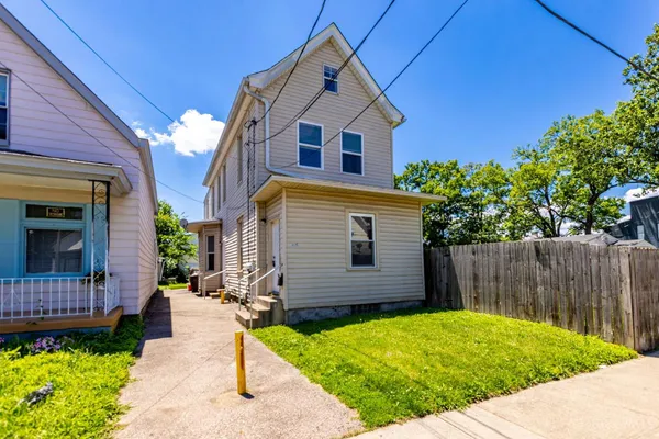 $230,000 | 305 Walnut Street, Elmwood Place, OH 45216