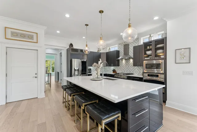 $1,949,000 | 1212 Winding Creek Court, Charleston, SC 29492