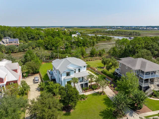 $1,949,000 | 1212 Winding Creek Court, Charleston, SC 29492