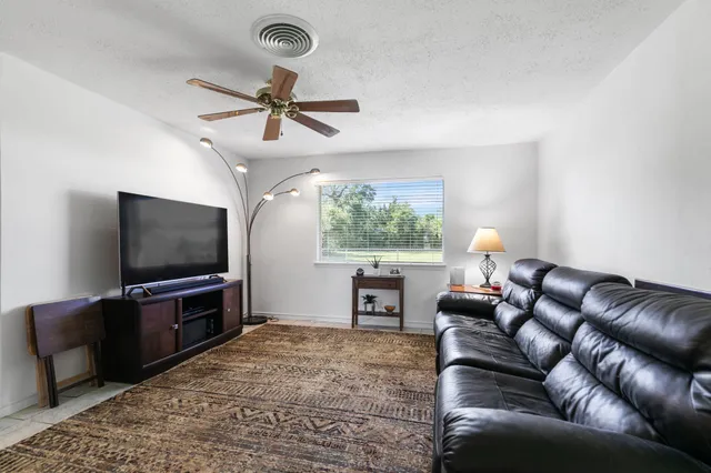 $190,000 | 812 Coolidge Street, Channelview, TX 77530