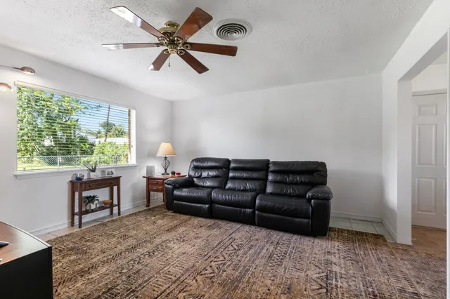 $190,000 | 812 Coolidge Street, Channelview, TX 77530