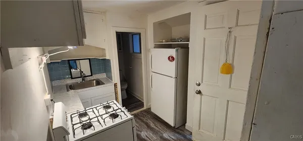 $800 | 113 West Seneca Street, Unit C, Oswego, NY 13126