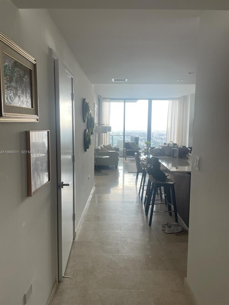 88 Southwest 7th Street, Unit 3006 Miami, FL 33130 - Photo 1 of 13