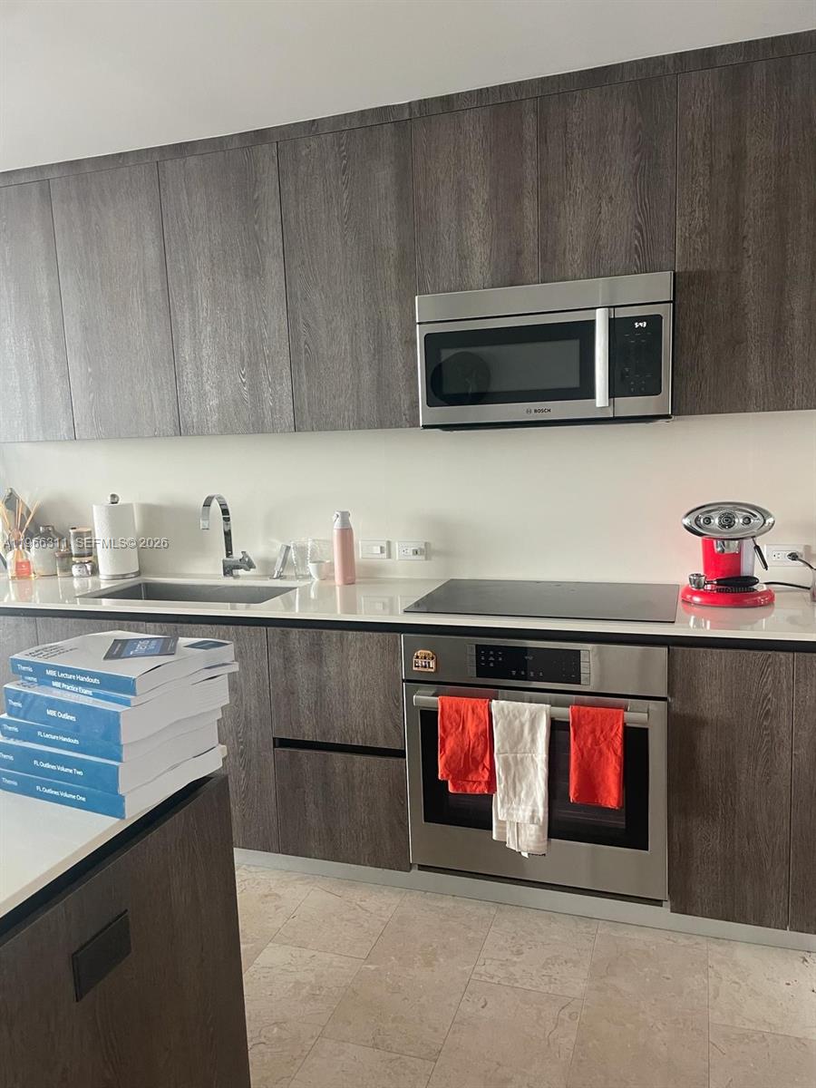 88 Southwest 7th Street, Unit 3006 Miami, FL 33130 - Photo 3 of 13