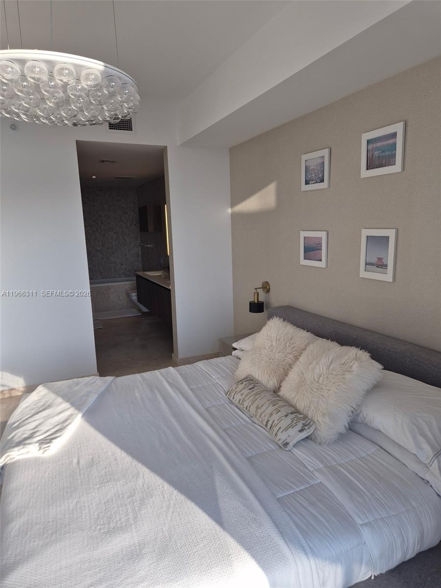 88 Southwest 7th Street, Unit 3006 Miami, FL 33130 - Photo 8 of 13