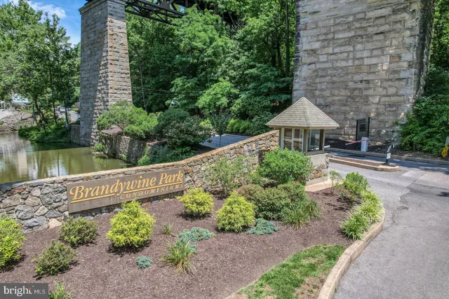 $365,000 | 1704 North Park Drive, Unit 605, Wilmington, DE 19806