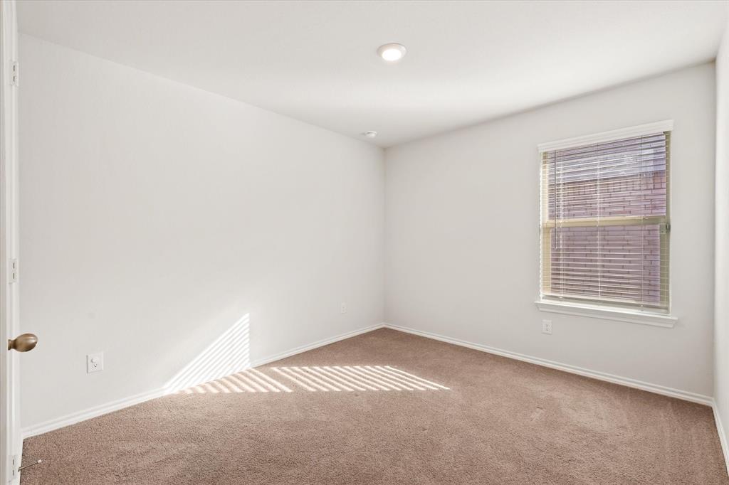 3052 Manu Street Fort Worth, TX 76123 - Photo 11 of 31