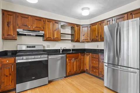 $619,000 | 1 Traverse Street, Unit E, Wakefield, MA 01880