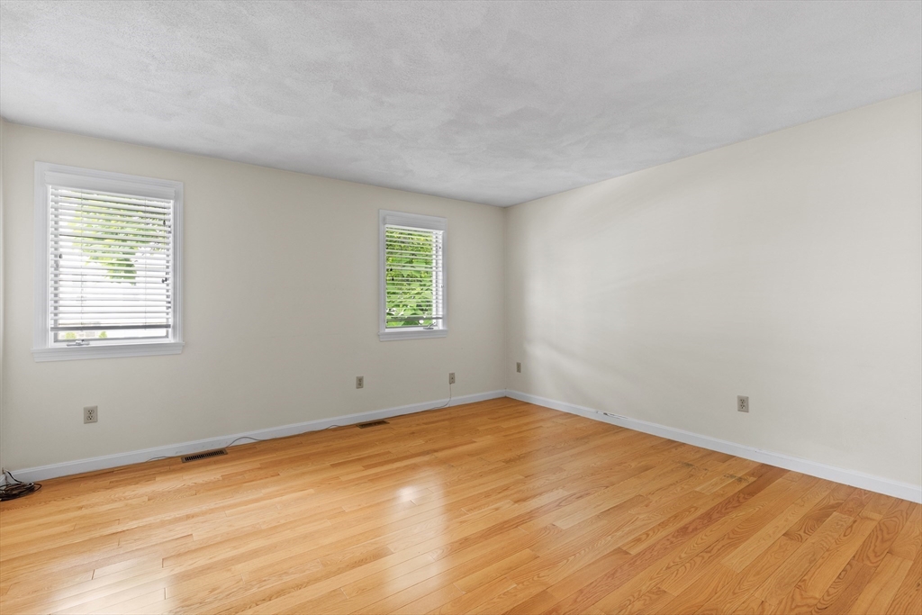 1 Traverse Street, Unit E Wakefield, MA 01880 - Photo 17 of 31