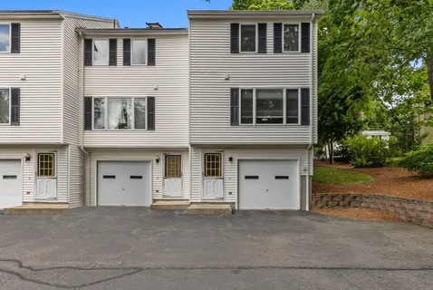 $619,000 | 1 Traverse Street, Unit E, Wakefield, MA 01880