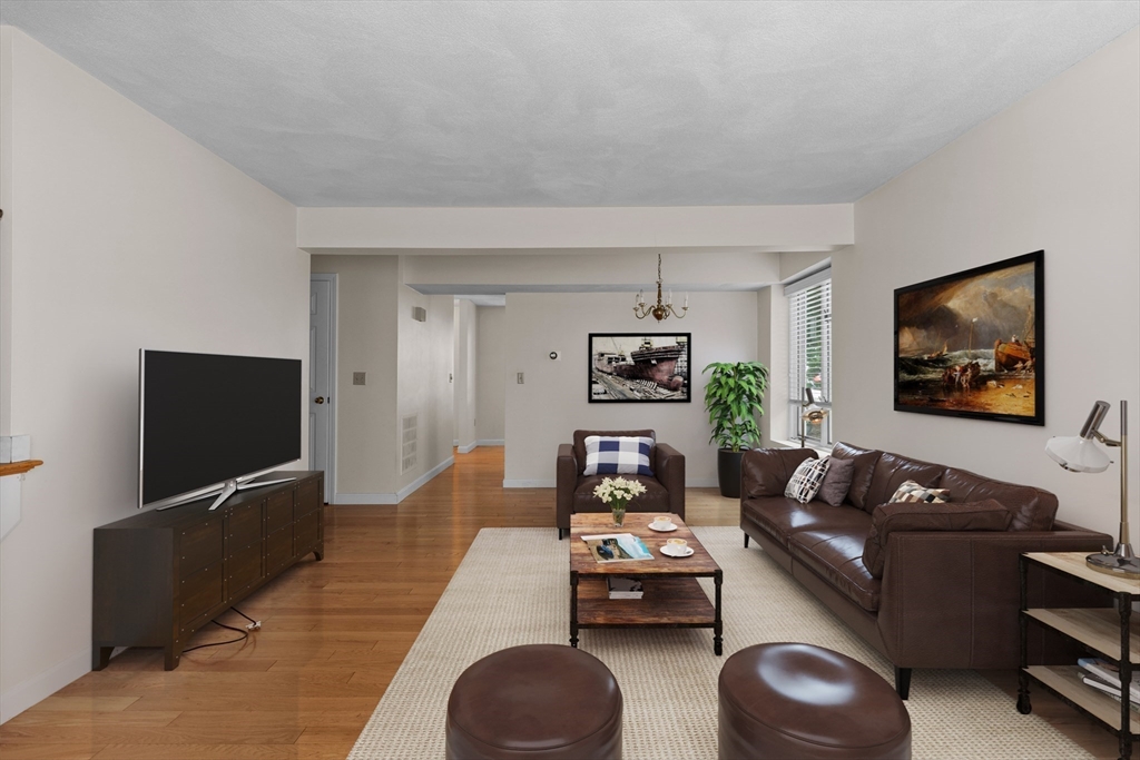 1 Traverse Street, Unit E Wakefield, MA 01880 - Photo 5 of 31