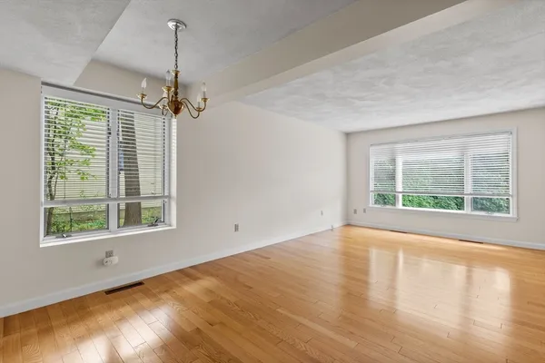 $599,000 | 1 Traverse Street, Unit E, Wakefield, MA 01880