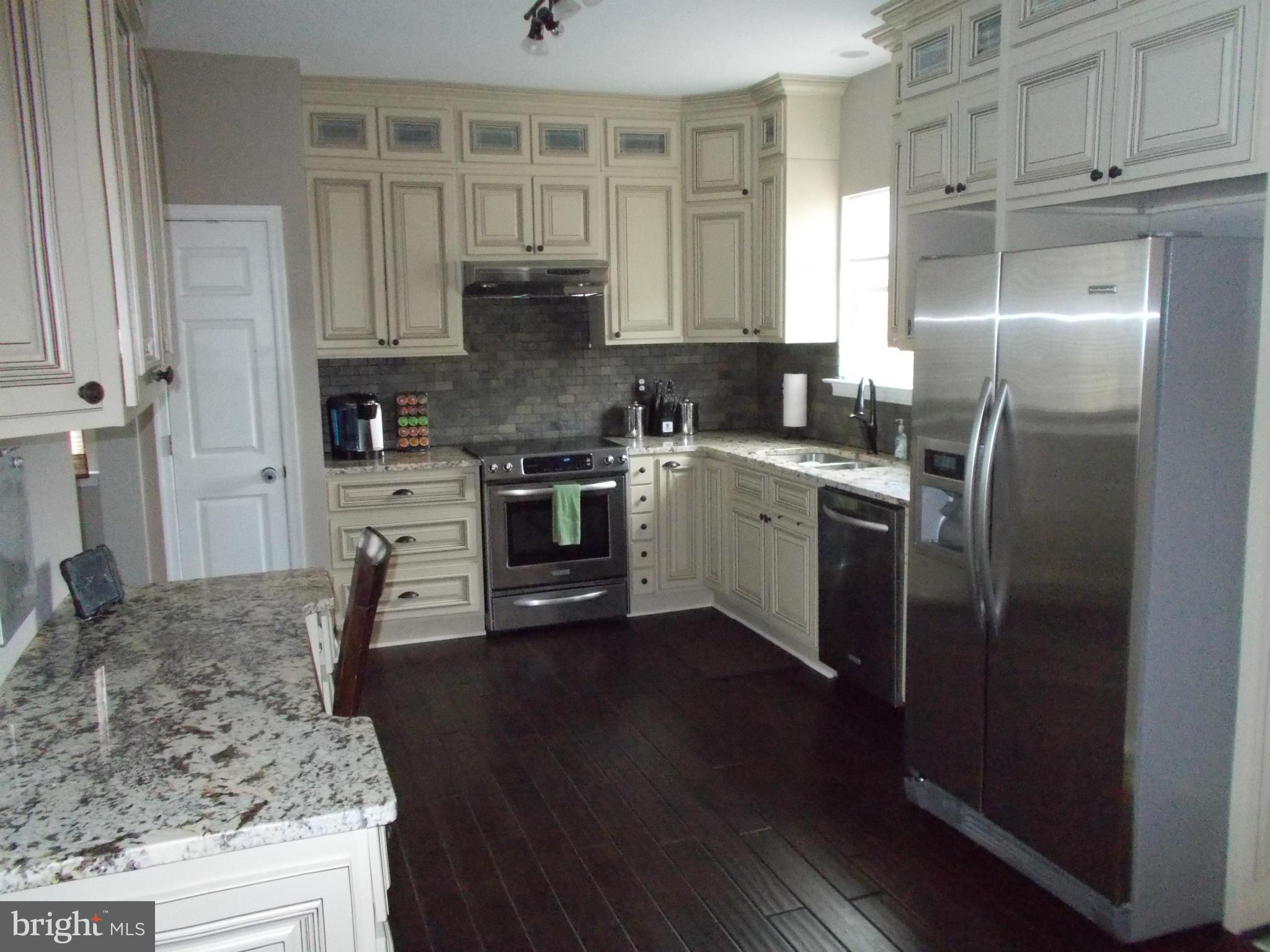701 Longbow Road Mount Airy, MD 21771 - Photo 4 of 26 Kitchen