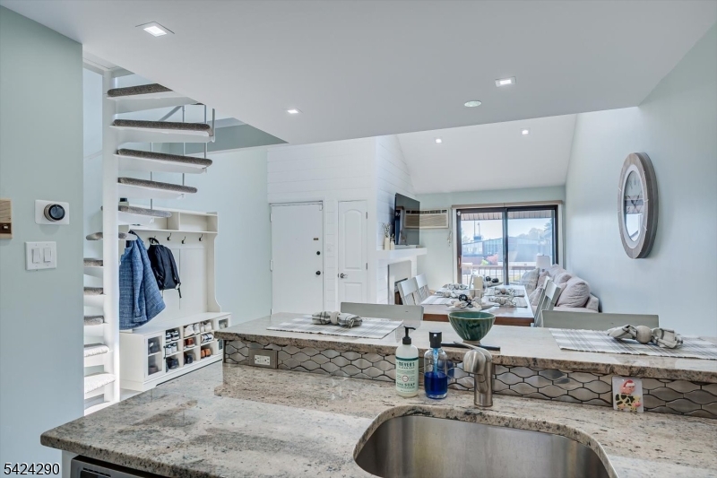 302 Hackensack Street, Unit 310 Wood-Ridge, NJ 07075 - Photo 22 of 44