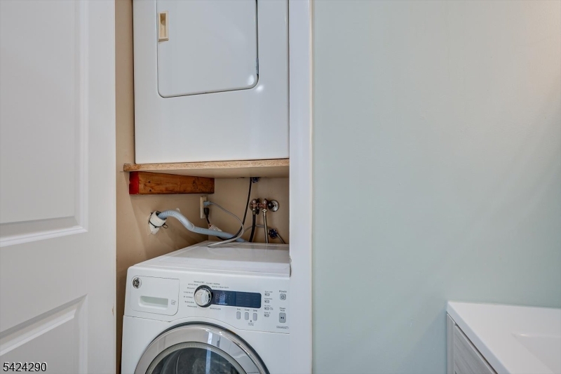 302 Hackensack Street, Unit 310 Wood-Ridge, NJ 07075 - Photo 29 of 44