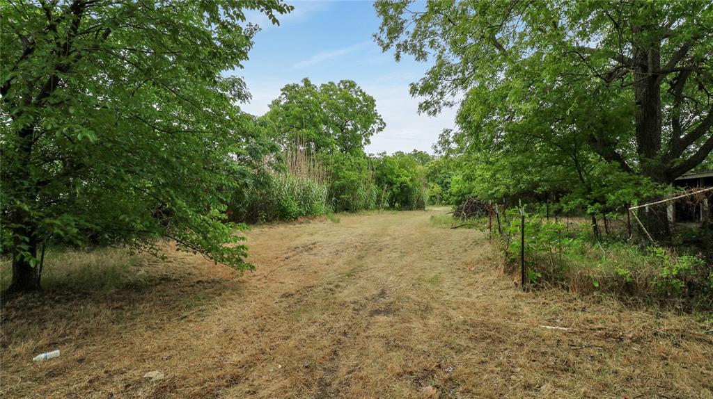 306 Denver Road Sunset, TX 76270 - Photo 21 of 24