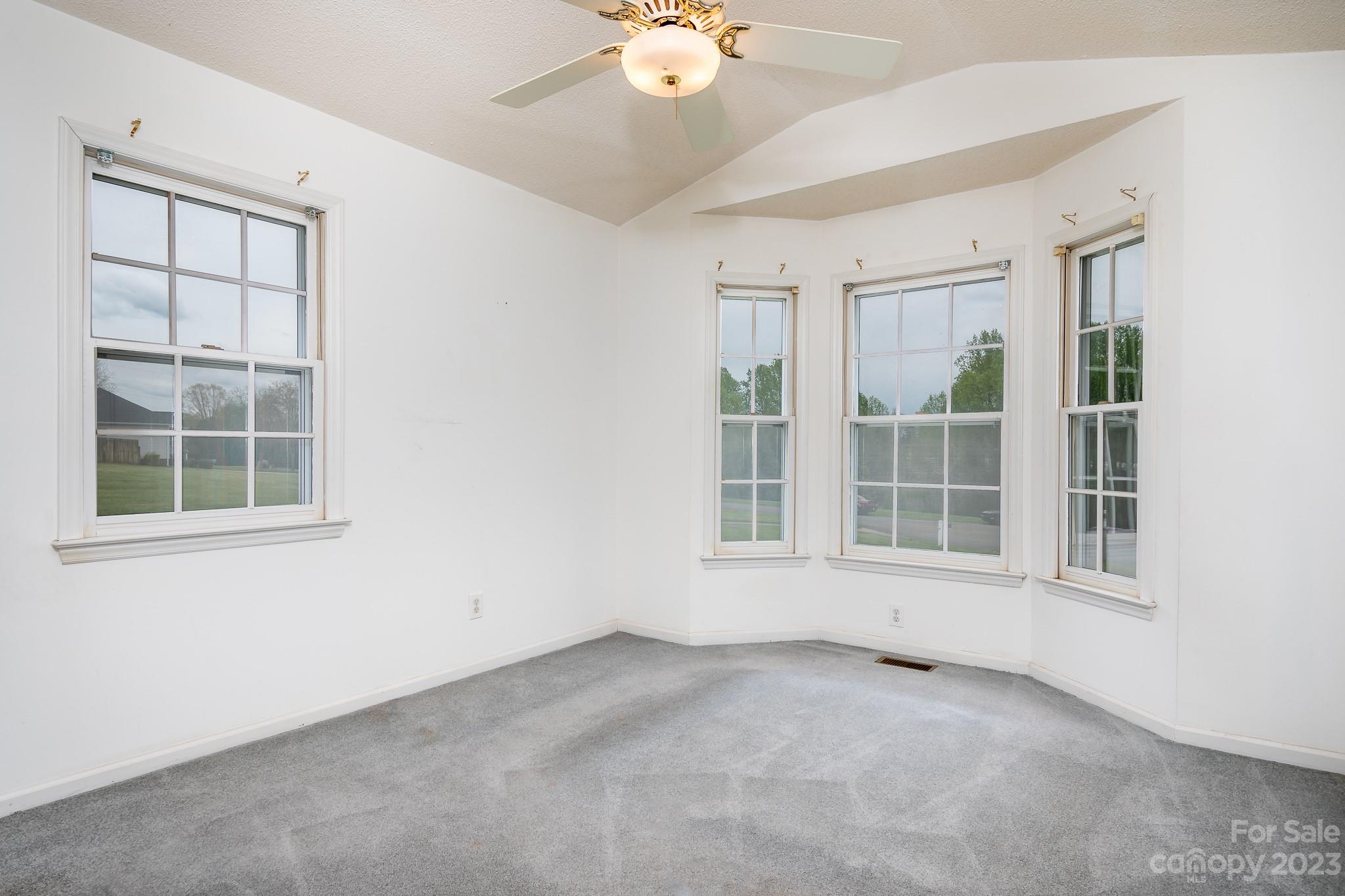 182 Sun Lane Mooresville, NC 28115 - Photo 5 of 37