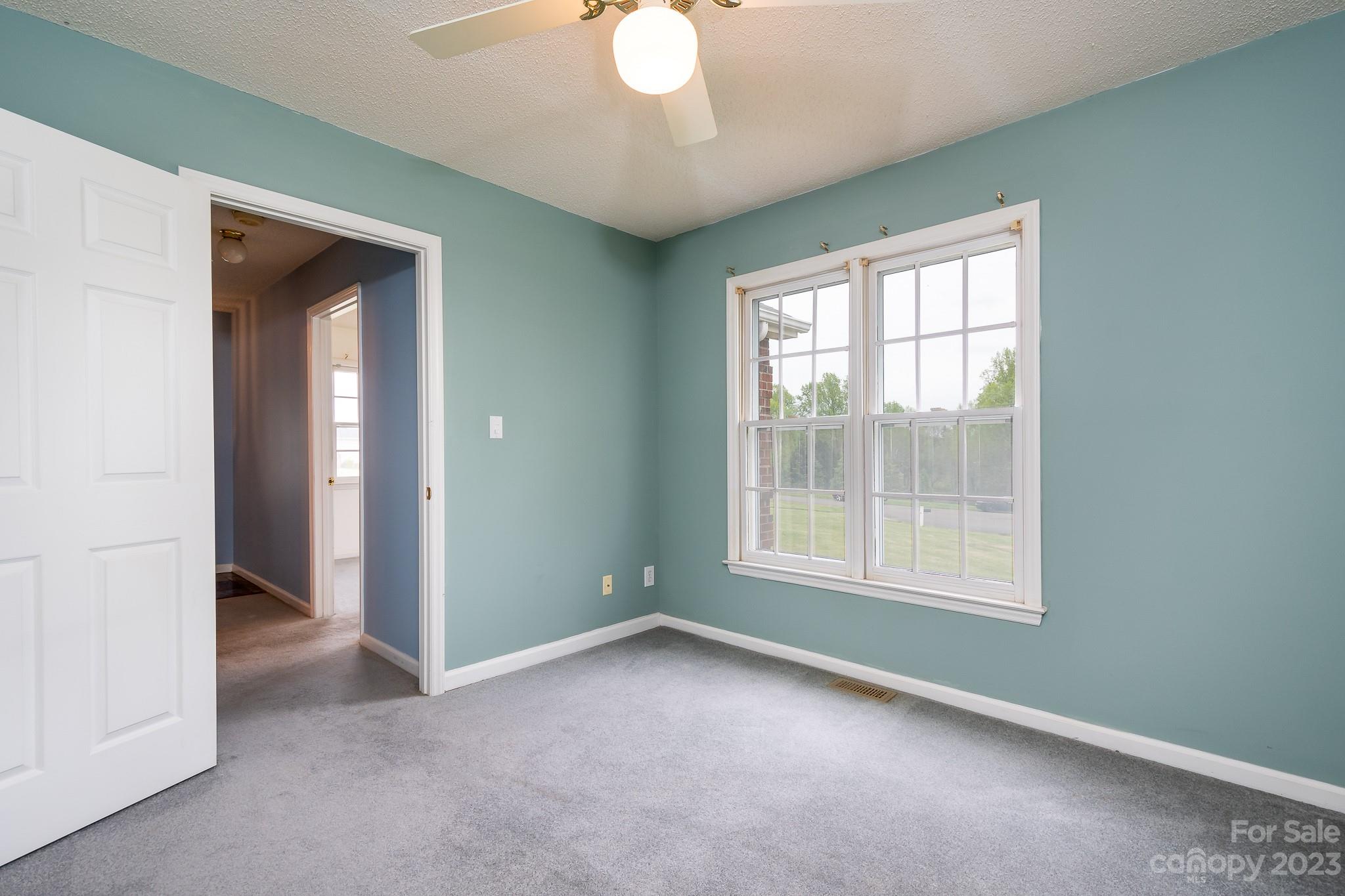 182 Sun Lane Mooresville, NC 28115 - Photo 6 of 37