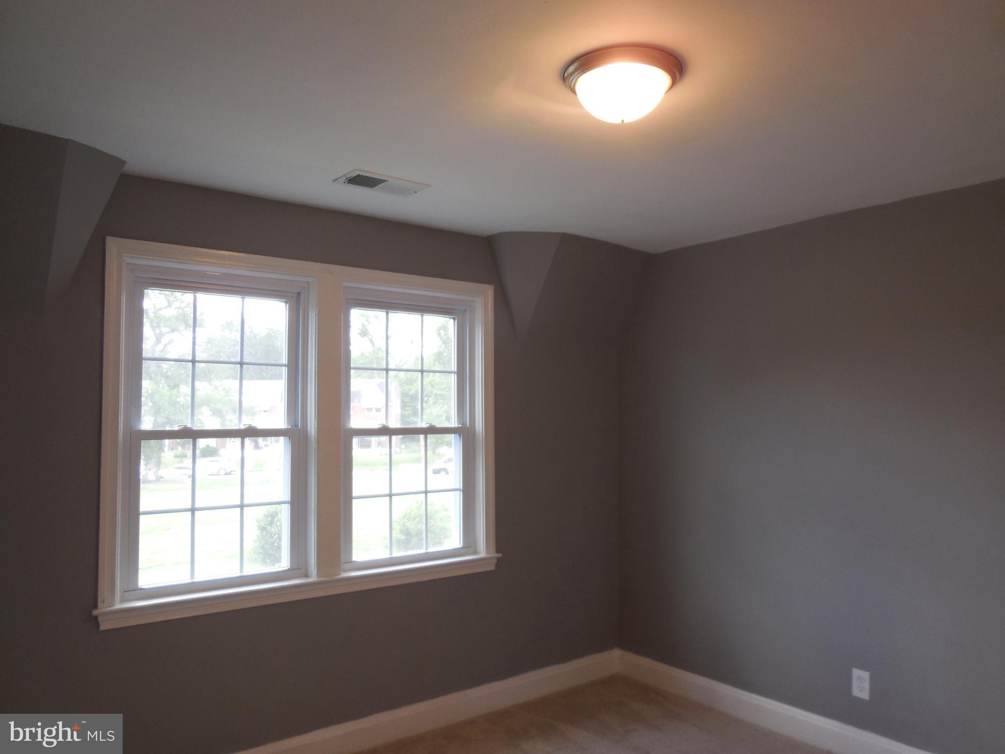 2444 Keyway Baltimore, MD 21222 - Photo 17 of 27