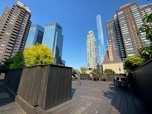 333 West 56th Street, Unit 2N Manhattan, NY 10019 - Photo 7 of 8