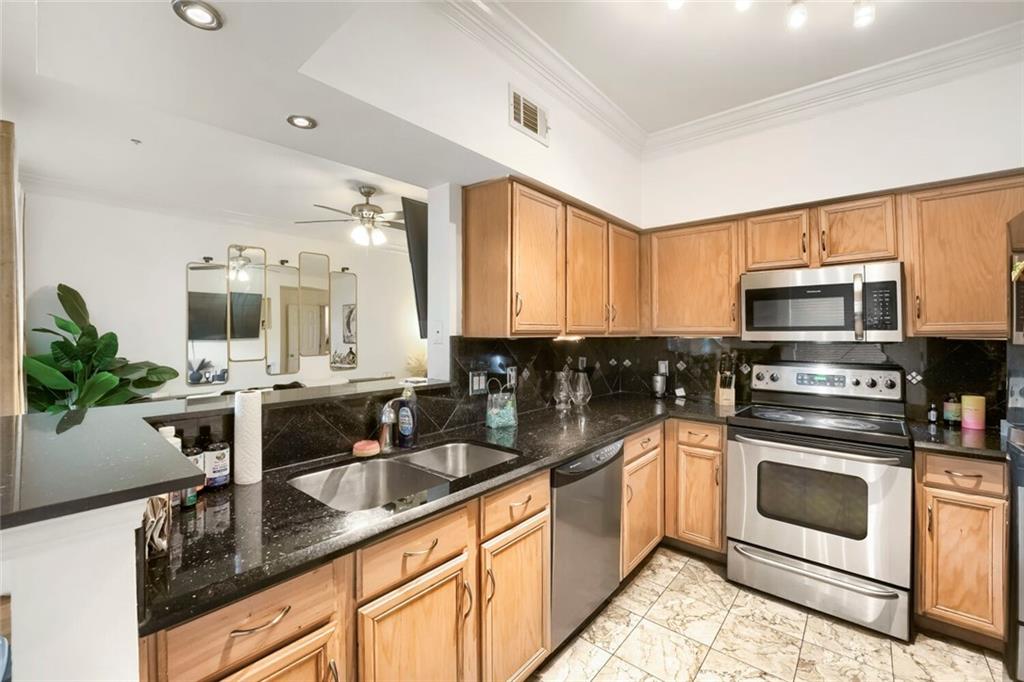 3777 Peachtree Road Northeast, Unit 1205 Brookhaven, GA 30319 - Photo 10 of 37