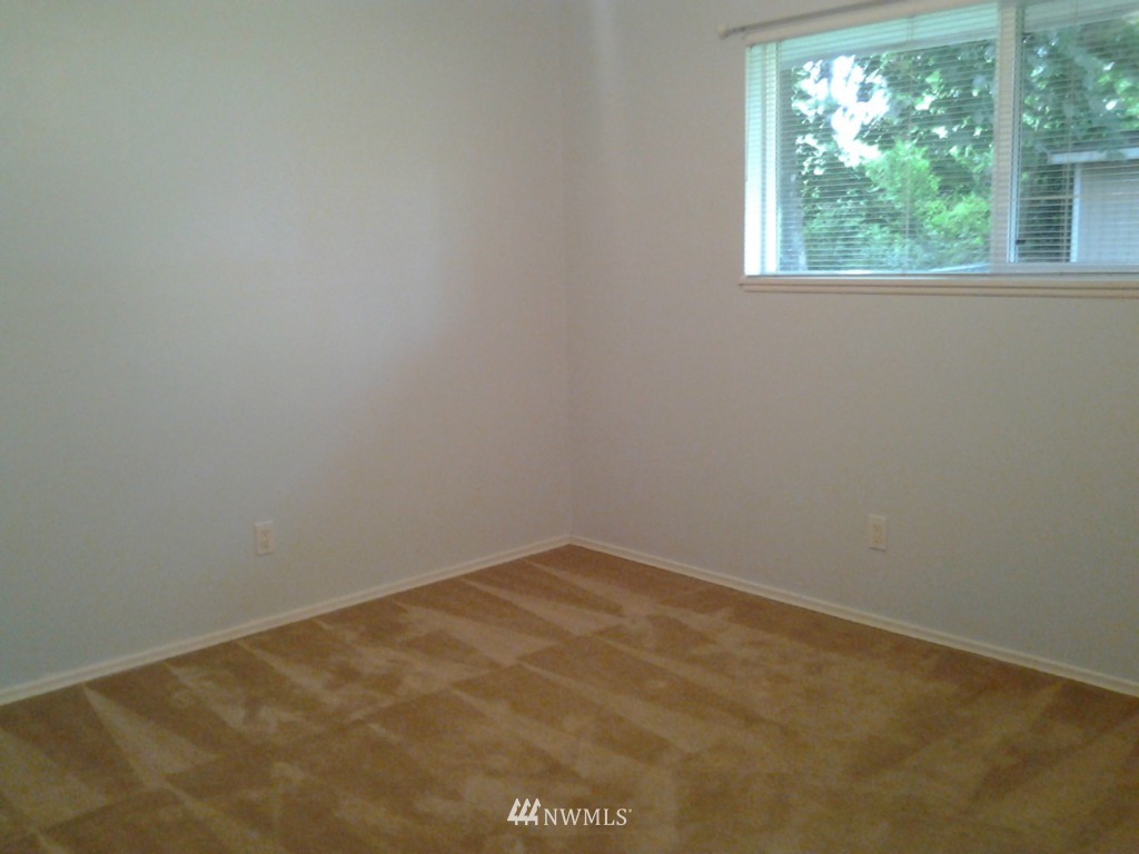 10839 Southeast 190th Place Renton, WA 98055 - Photo 9 of 9