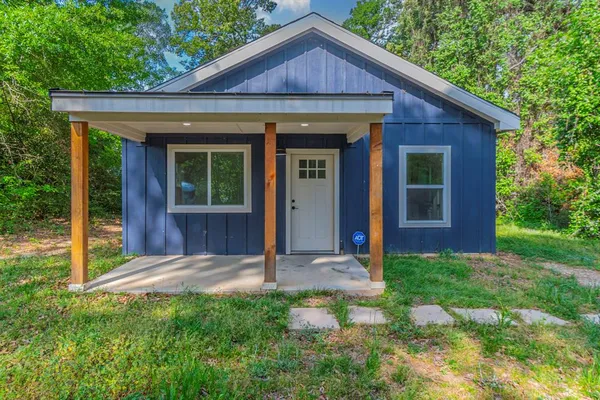 $1,300 | 114 Timber Crest, Mabank, TX 75156