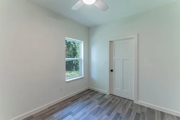 $1,300 | 114 Timber Crest, Mabank, TX 75156