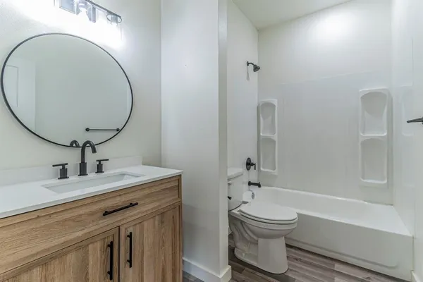 $1,300 | 114 Timber Crest, Mabank, TX 75156