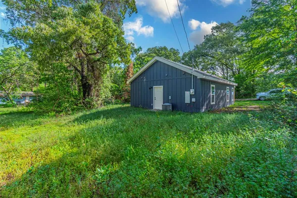 $1,300 | 114 Timber Crest, Mabank, TX 75156