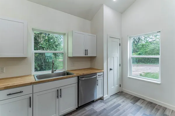 $1,300 | 114 Timber Crest, Mabank, TX 75156