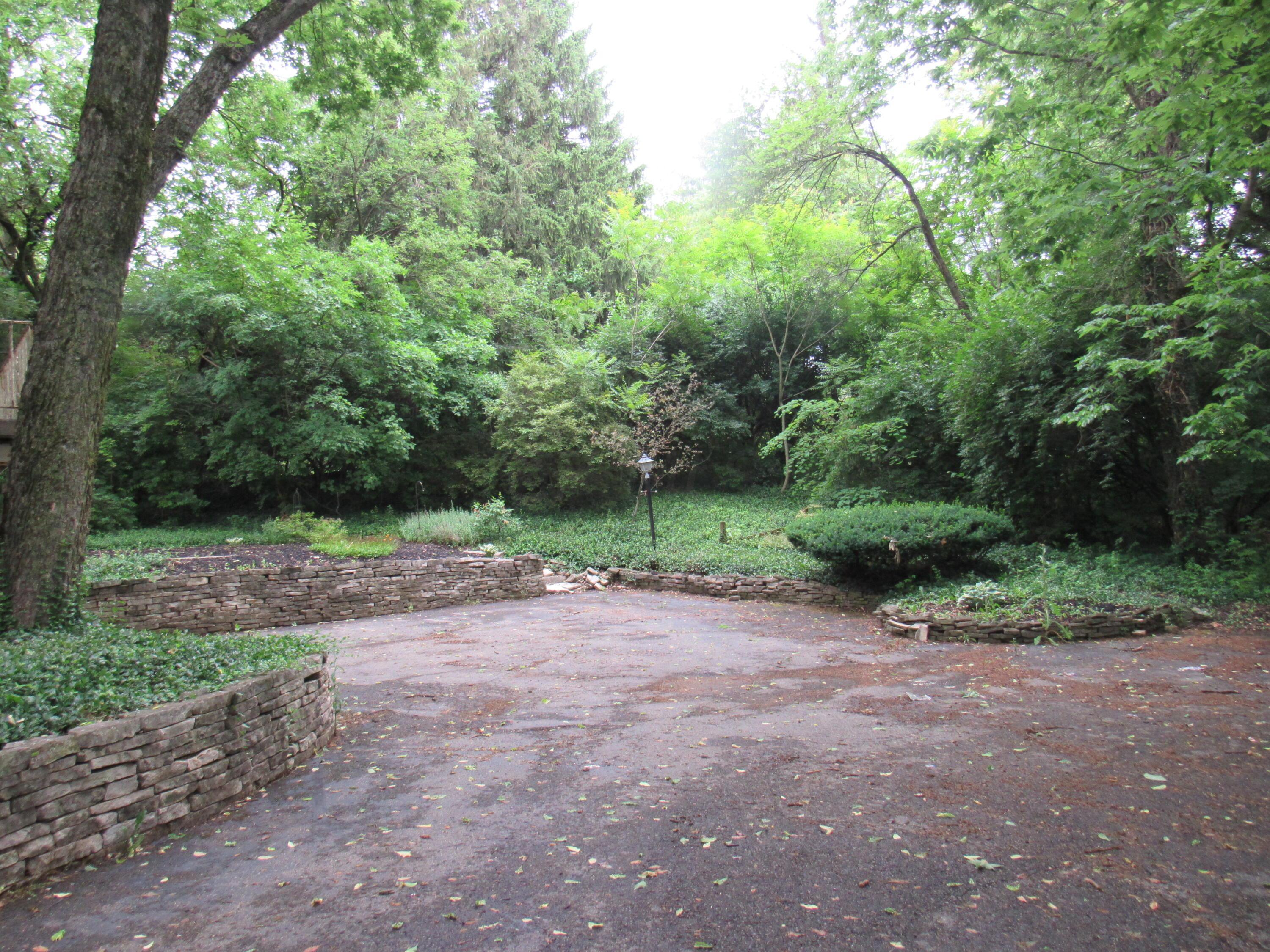 2551 Charing Road, Unit 6 Upper Arlington, OH 43221 - Photo 24 of 29 Gorgeous Park Like Setting