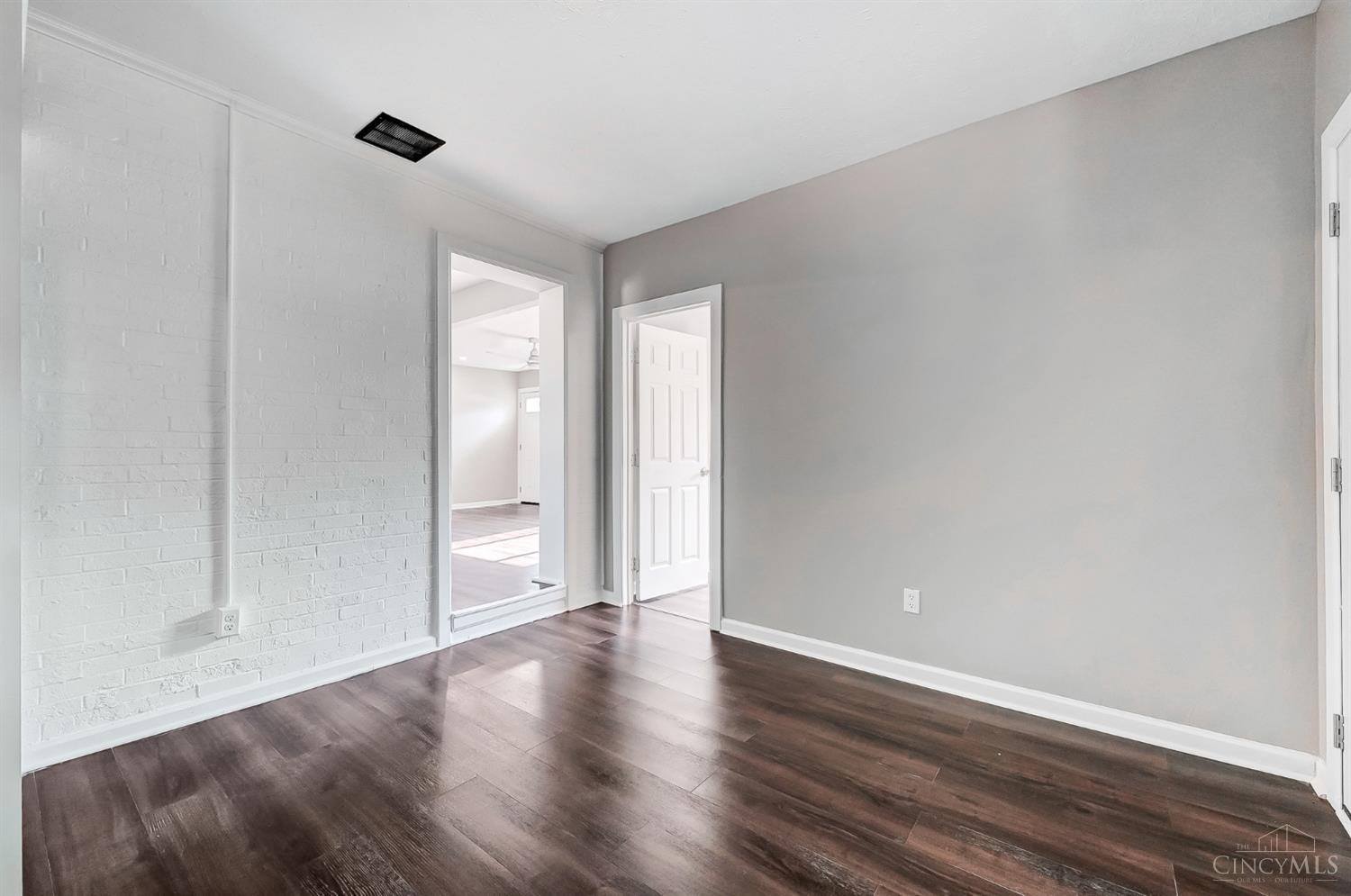 3745 Shaker Road Franklin, OH 45005 - Photo 15 of 43 Gallery Image 15