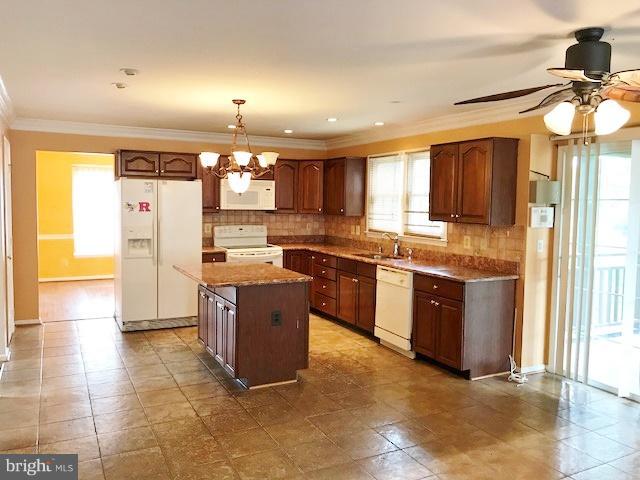 8092 Station Road Manassas, VA 20111 - Photo 14 of 25 Kitchen
