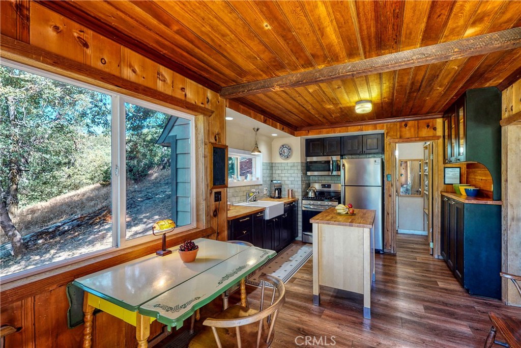 177 Craghill Drive Cedar Glen, CA 92321 - Photo 17 of 41