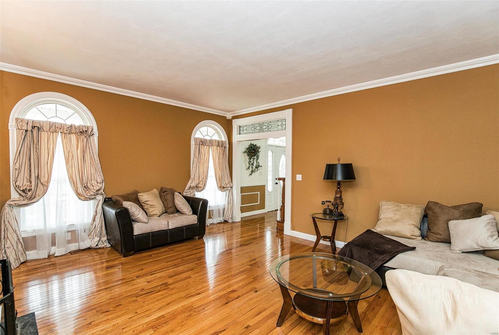 5301 Patterson Road St. Louis, MO 63129 - Photo 12 of 98 Gallery Image 12